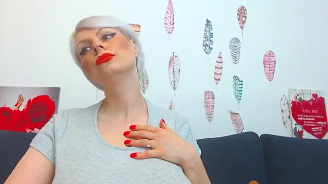 ForeverBarbie  online show from September 12, 11:26 pm