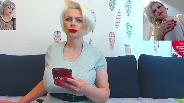 ForeverBarbie  online show from June 20, 12:03 am