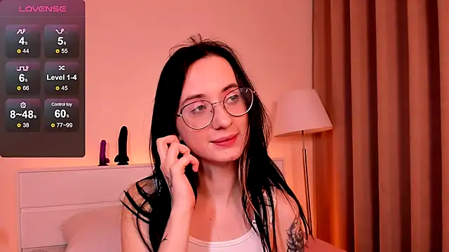 Snapshot of Dark_Lola_ chatting on December 4, 3:54 pm Dark Lola  online show from December 4, 3:54 pm