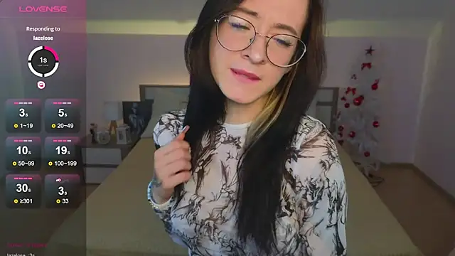 Snapshot of Dark_Lola_ chatting on December 23, 9:38 am Dark Lola  online show from December 23, 9:38 am