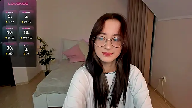 Snapshot of Dark_Lola_ chatting on January 11, 10:29 am Dark Lola  online show from January 11, 10:29 am