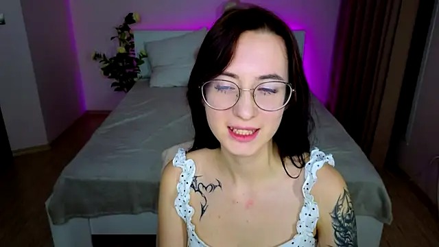Snapshot of Dark_Lola_ chatting on January 17, 3:53 pm Dark Lola  online show from January 17, 3:53 pm