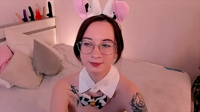 Snapshot of Dark_Lola_ chatting on February 9, 9:58 am Dark Lola  online show from February 9, 9:58 am