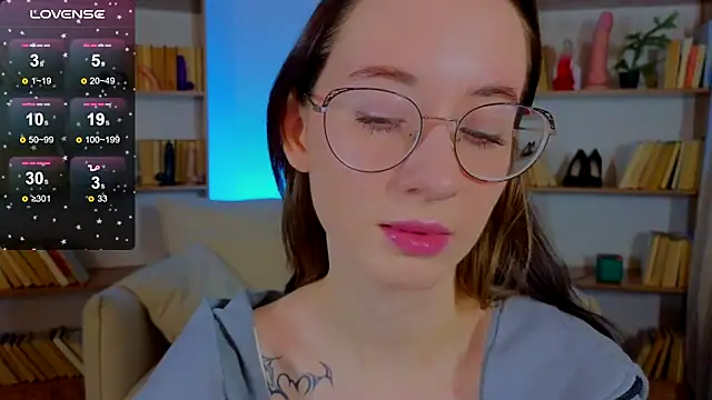 Snapshot of Dark_Lola_ chatting on March 4, 5:42 am Dark Lola  online show from March 4, 5:42 am