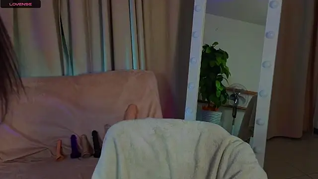 Snapshot of Dark_Lola_ chatting on March 5, 4:56 am Dark Lola  online show from March 5, 4:56 am
