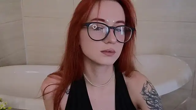 Snapshot of Dark_Lola_ chatting on October 7, 1:36 am Dark Lola  online show from October 7, 1:36 am