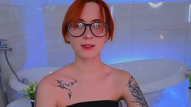 Snapshot of Dark_Lola_ chatting on October 11, 2:44 am Dark Lola  online show from October 11, 2:44 am