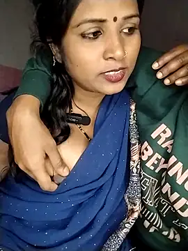 Snapshot of Indian_Lust_Couple chatting on February 12, 12:38 am Indian Lust Couple online show from February 12, 12:38 am