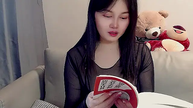 Snapshot of Little-sweet chatting on February 12, 8:27 am Little-sweet online show from February 12, 8:27 am