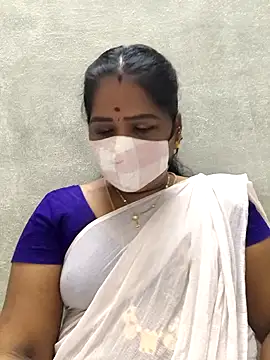 Snapshot of MaaliiiPonuTamil chatting on May 5, 4:48 pm MaaliiiPonuTamil online show from May 5, 4:48 pm