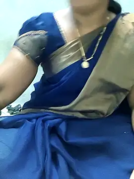Snapshot of MaaliiiPonuTamil chatting on June 8, 1:28 am MaaliiiPonuTamil online show from June 8, 1:28 am