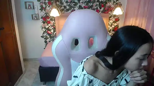 NathaliaSweet 11 online show from January 17, 5:51 pm