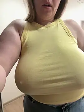 Your Hot Sister01 online show from March 23, 6:47 am