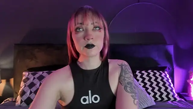 Snapshot of Aylen_darkmoor chatting on February 12, 7:45 pm Aylen darkmoor online show from February 12, 7:45 pm