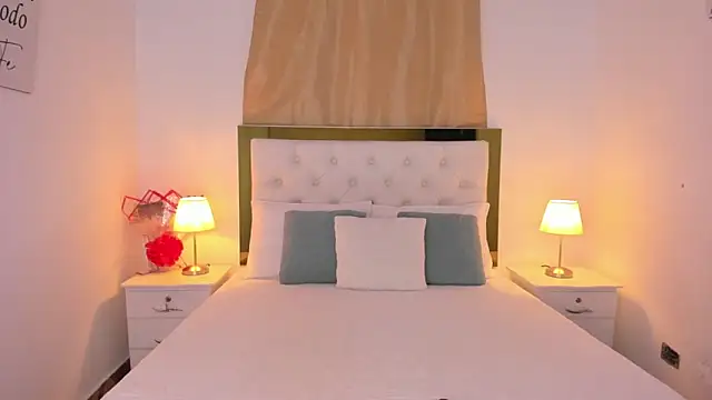 SofiaBosch online show from September 18, 1:18 am