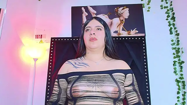 Naia x online show from February 17, 9:32 pm