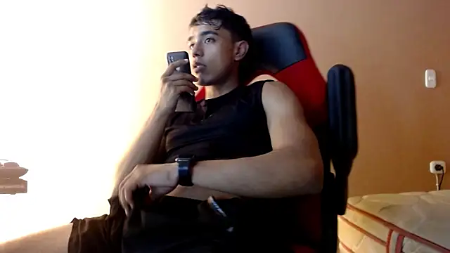 karlgiles  online show from January 5, 6:56 pm