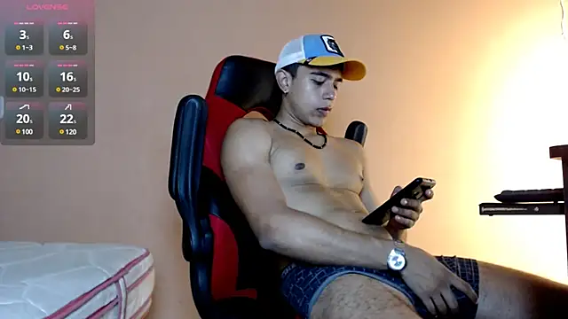 karlgiles  online show from January 23, 6:45 pm