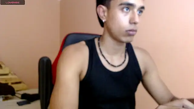 karlgiles  online show from February 16, 6:43 pm