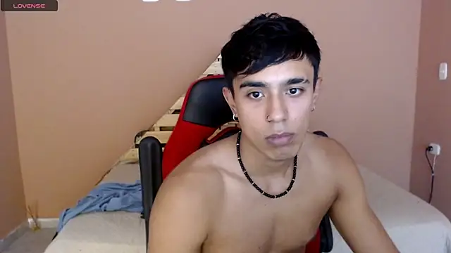 karlgiles  online show from March 3, 7:06 pm