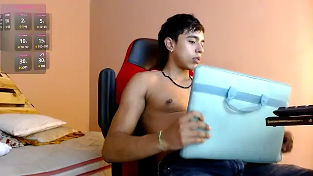 karlgiles  online show from March 14, 6:39 pm