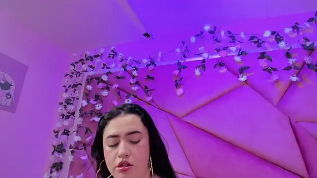 Snapshot of Victoria_Rossy chatting on October 29, 7:48 pm Victoria Rossy online show from October 29, 7:48 pm