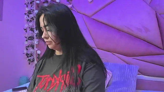 Snapshot of Victoria_Rossy chatting on November 9, 8:29 pm Victoria Rossy online show from November 9, 8:29 pm