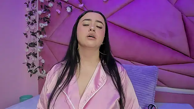 Snapshot of Victoria_Rossy chatting on November 13, 8:30 pm Victoria Rossy online show from November 13, 8:30 pm