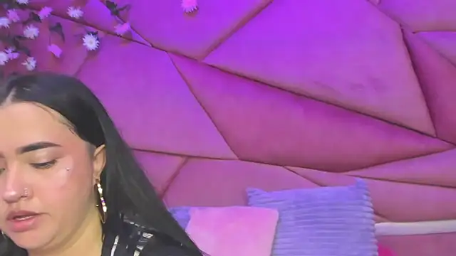 Snapshot of Victoria_Rossy chatting on November 24, 7:57 pm Victoria Rossy online show from November 24, 7:57 pm