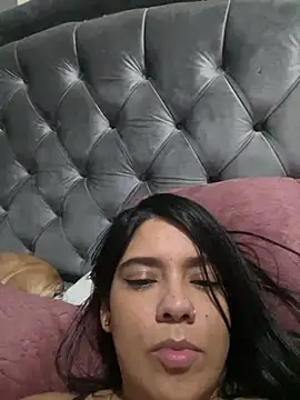 Snapshot of Mariana_c1 chatting on February 1, 4:14 am Mariana c1 online show from February 1, 4:14 am