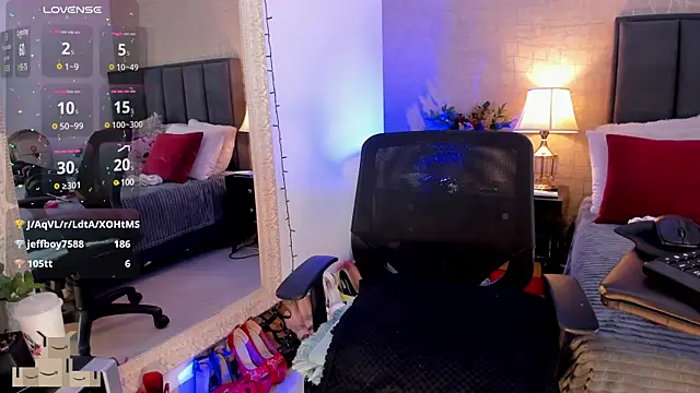 Snapshot of Mariana_c1 chatting on February 22, 5:35 pm Mariana c1 online show from February 22, 5:35 pm