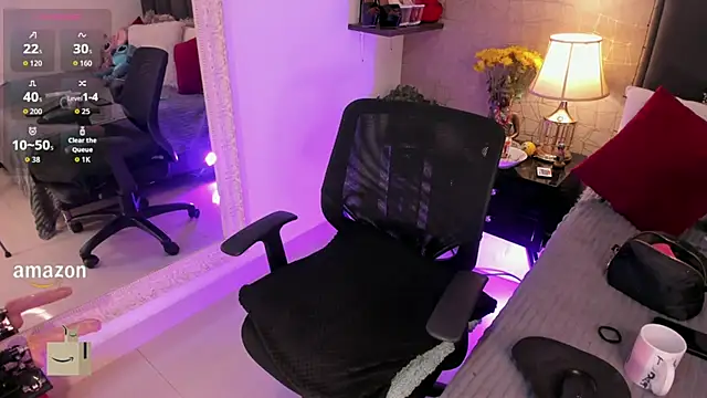 Snapshot of Mariana_c1 chatting on September 24, 3:37 pm Mariana c1 online show from September 24, 3:37 pm