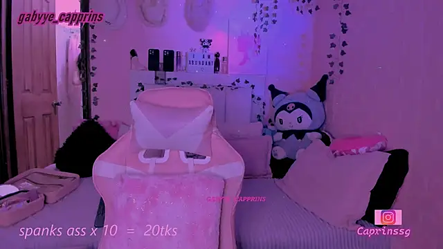 gabyye capprins online show from January 12, 12:05 am