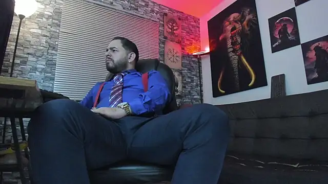 Snapshot of Ethan_Castellano chatting on May 20, 10:05 pm Ethan Castellano online show from May 20, 10:05 pm