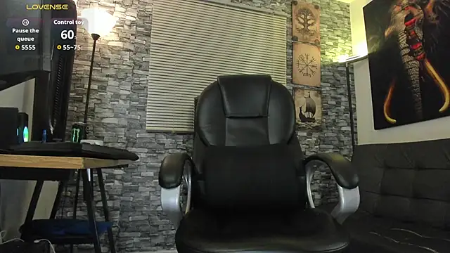 Snapshot of Ethan_Castellano chatting on June 7, 9:29 pm Ethan Castellano online show from June 7, 9:29 pm