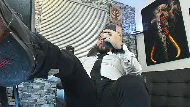 Snapshot of Ethan_Castellano chatting on June 14, 10:01 pm Ethan Castellano online show from June 14, 10:01 pm