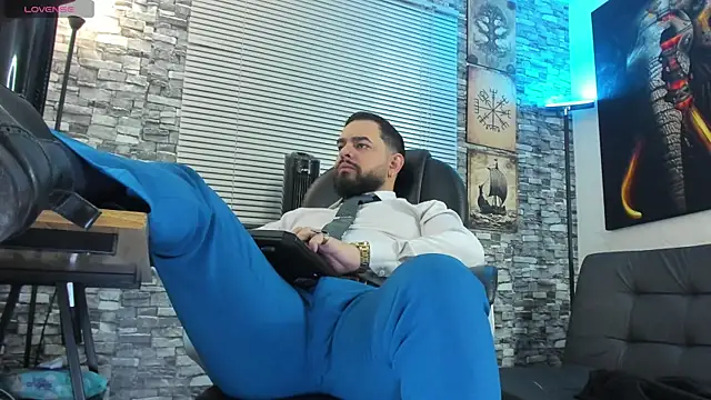 Snapshot of Ethan_Castellano chatting on July 12, 9:28 pm Ethan Castellano online show from July 12, 9:28 pm