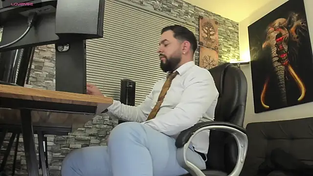 Snapshot of Ethan_Castellano chatting on July 19, 9:40 pm Ethan Castellano online show from July 19, 9:40 pm