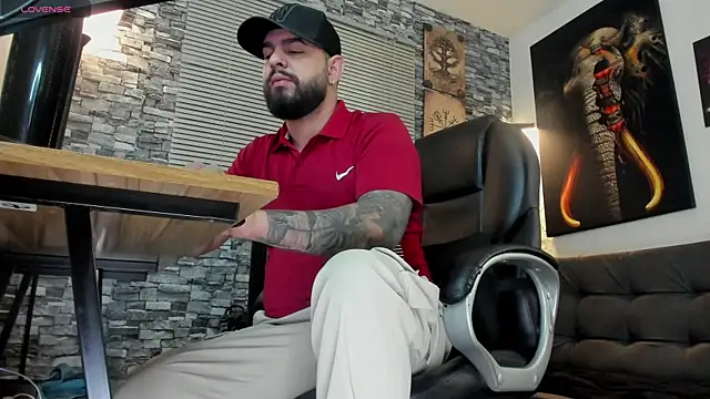 Snapshot of Ethan_Castellano chatting on July 21, 9:17 pm Ethan Castellano online show from July 21, 9:17 pm
