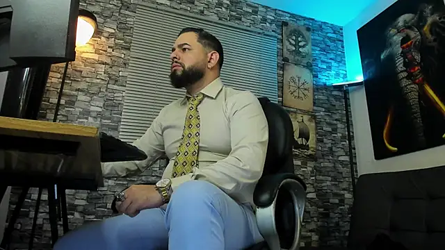Snapshot of Ethan_Castellano chatting on July 28, 10:09 pm Ethan Castellano online show from July 28, 10:09 pm