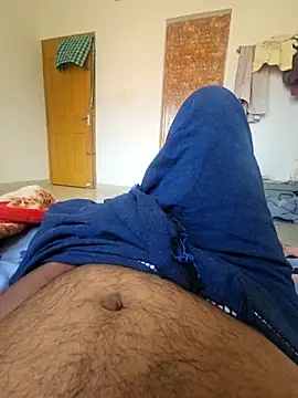 Snapshot of Mallu_ajanraj143 chatting on December 10, 3:41 am Mallu ajanraj143 online show from December 10, 3:41 am