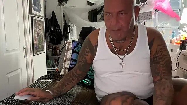 joeytatts66 online show from September 30, 2:49 am