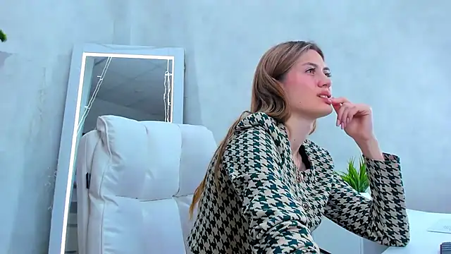 Cherry Price online show from March 19, 12:59 am