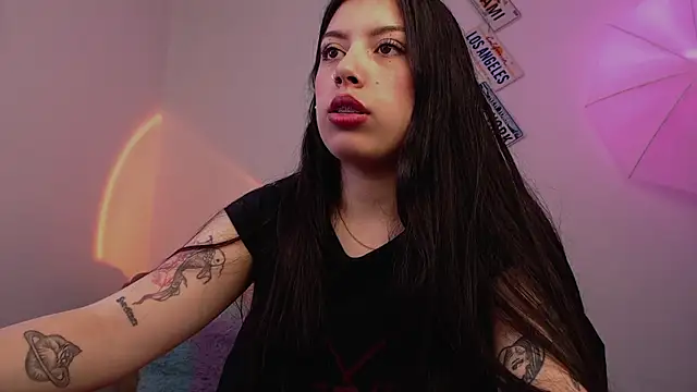 iam emy online show from February 26, 5:39 pm