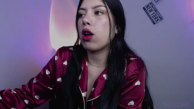 iam emy online show from March 10, 11:49 pm