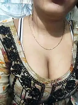 Snapshot of Sania-Love chatting on July 4, 6:14 pm Sania-Love online show from July 4, 6:14 pm