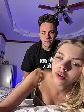 Snapshot of Alice1_secret chatting on March 21, 10:50 pm Alice1 secret online show from March 21, 10:50 pm