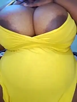 Snapshot of PervertPreggy chatting on May 7, 4:45 pm PervertPreggy online show from May 7, 4:45 pm
