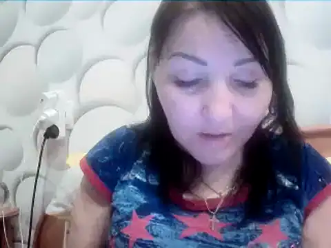 Snapshot of ClaireSunset chatting on March 14, 6:24 pm ClaireSunset online show from March 14, 6:24 pm