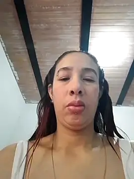 Snapshot of lakirared chatting on December 9, 3:11 pm lakirared online show from December 9, 3:11 pm